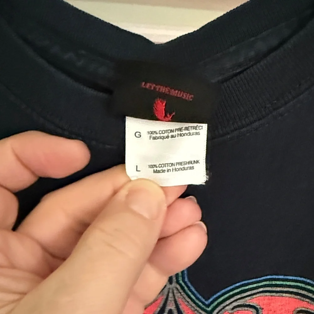 Santana Graphic T-Shirt, 2011 Tour - Picture 4 of 4